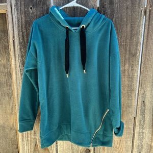 NWOT Xersion green/teal fleece pullover